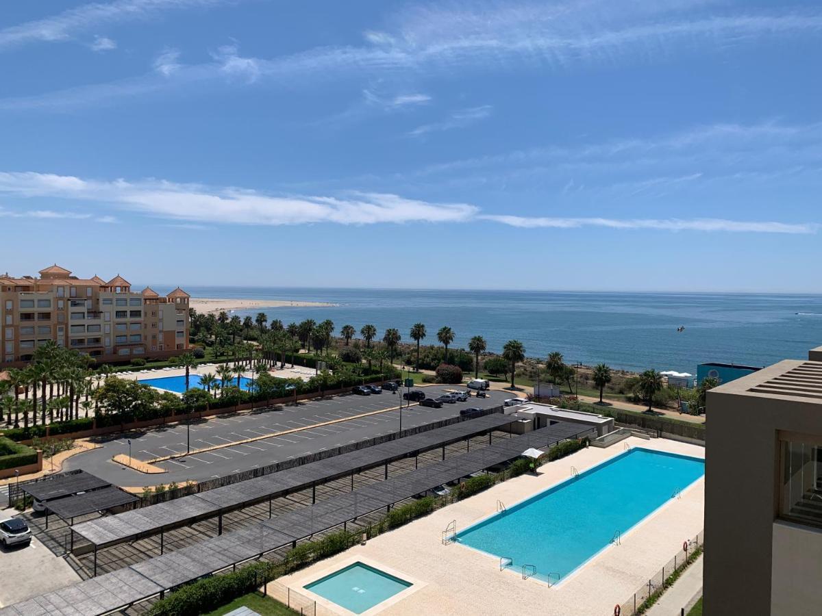 Penthouse With Wide Terrace Next To The Ocean Lägenhet Huelva Exteriör bild