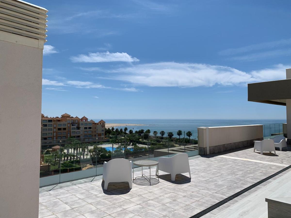 Penthouse With Wide Terrace Next To The Ocean Lägenhet Huelva Exteriör bild