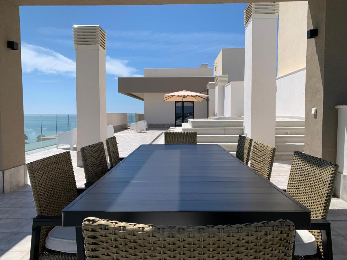 Penthouse With Wide Terrace Next To The Ocean Lägenhet Huelva Exteriör bild